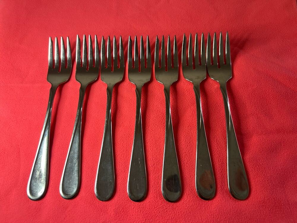 Set of 7 Oneida USA FLIGHT RELIANCE Glossy Stainless Salad Forks 6 3/4